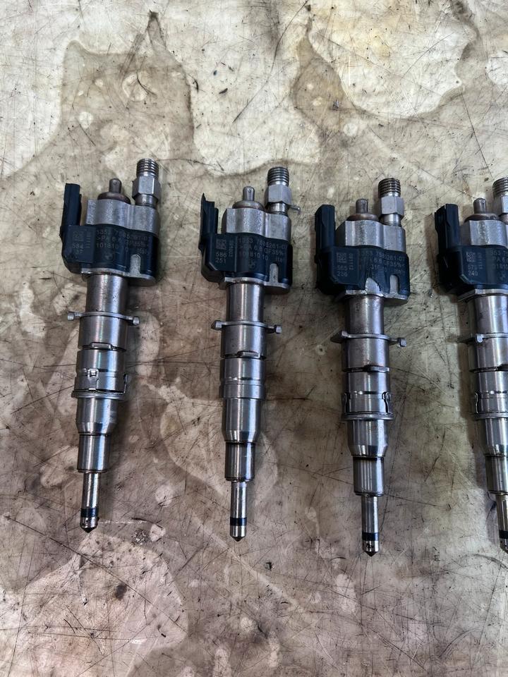 BMW 6er 7er F06 F12 F13 F01 N63 Einspritzdüse Injektoren 7585261 – Bild 5