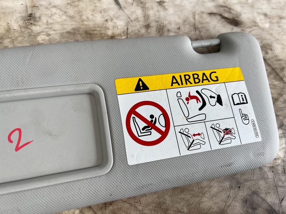 Audi A3 8V Sonnenblende Schutzblende – Bild 4