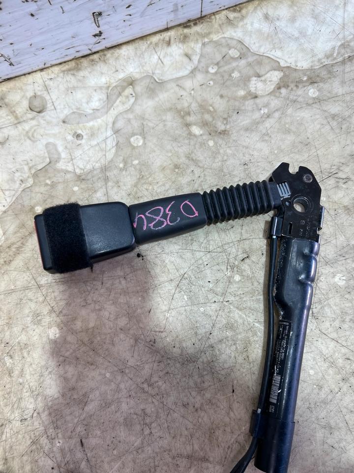 BMW E81 E87 E90 E91 Gurtschloss Gurtstraffer 7213563 7213564 – Bild 4