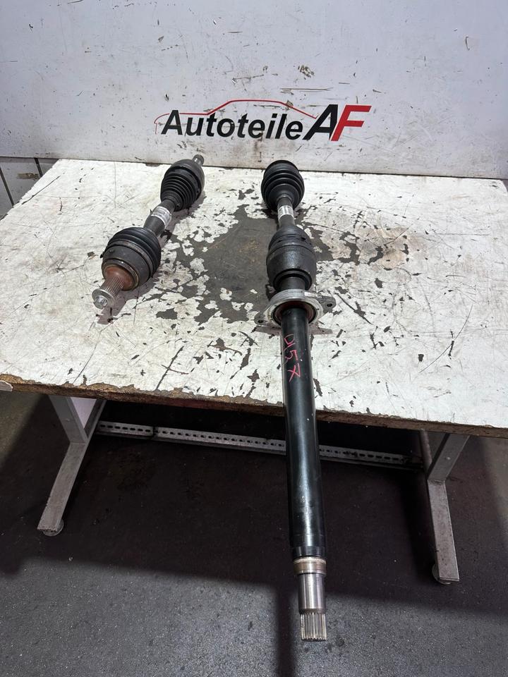 Mercedes W246 B180 Antriebswelle Vorne A2463302700 A2463302800