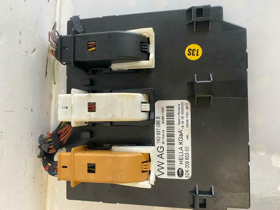 VW Golf 5 6 Bordnetzsteuergerät Steuergerät 1K0937086B – Bild 3