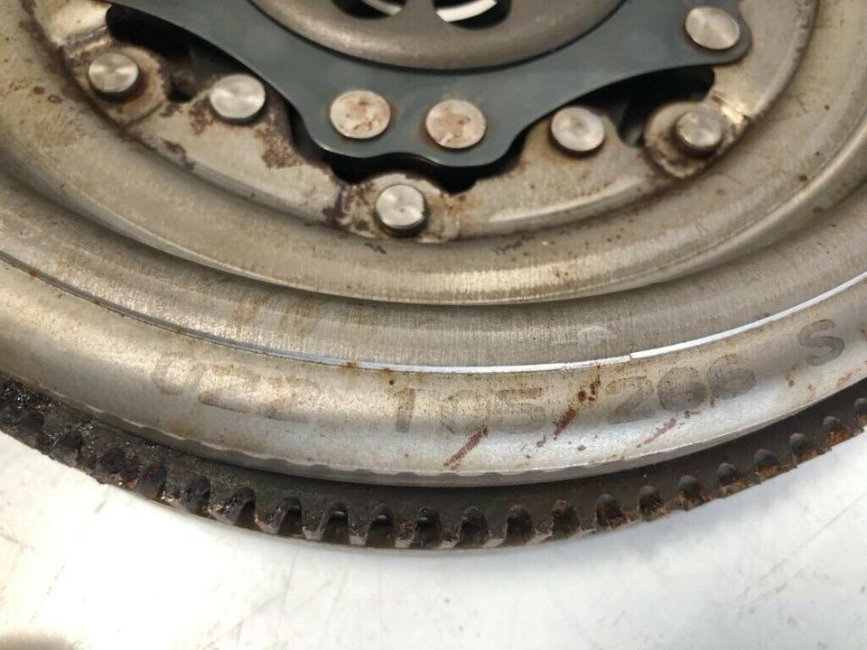 VW Audi TT 8N 3.2 Schwungscheibe Zweimassenschwungrad 022105266S – Bild 3