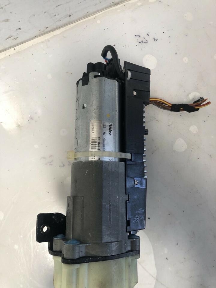 Audi A4 B8 8K Elektrische Heckklappenöffner 8K9827851 8K9827852 – Bild 13