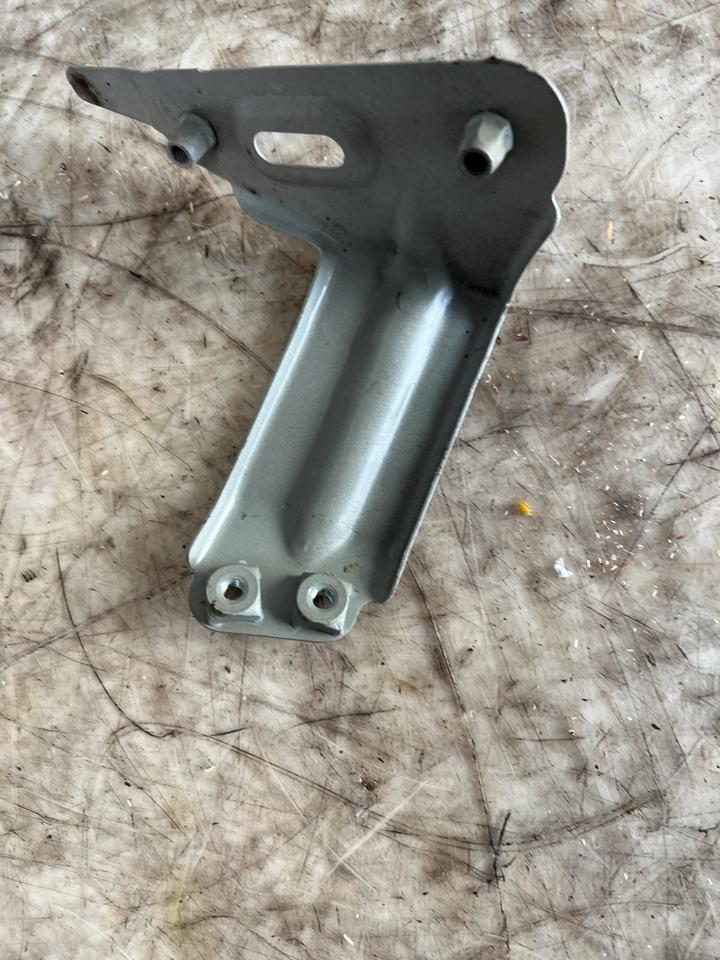 VW Golf 7 VII Kotflügelhalterung 5G0821135B 5G0821136B – Bild 4