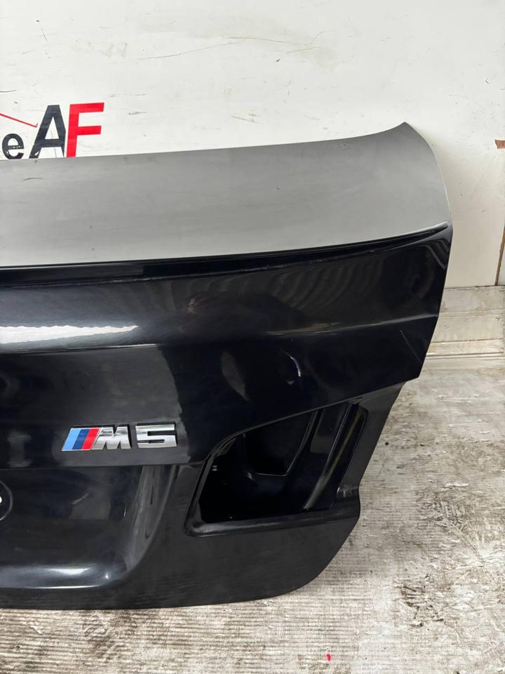 BMW 5er F10 M5 LCI Heckklappe Kofferraumdeckel Deckel Hinten 475 – Bild 9
