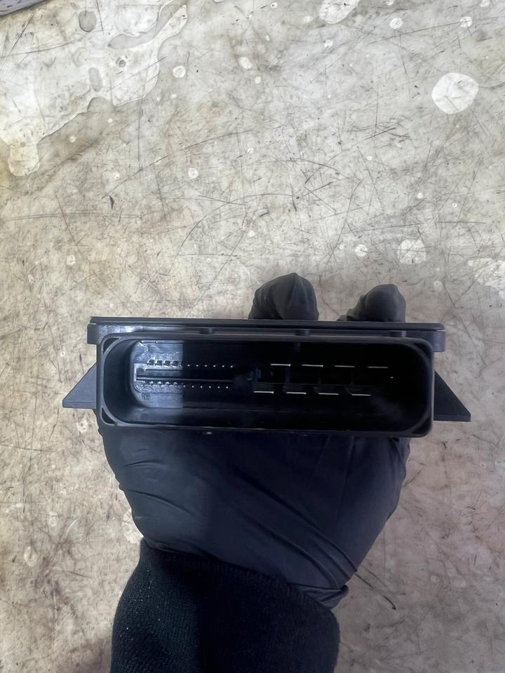 Audi A4 B8 8K Steuergerät Parkbremse Feststellbremse 8K0907801J – Bild 5