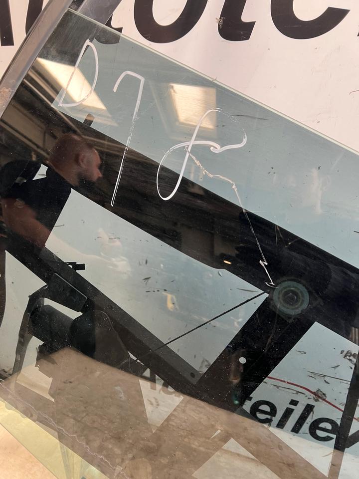 Audi A6 4B Türrahmen Rahmen Fensterheber Hinten Links – Bild 4