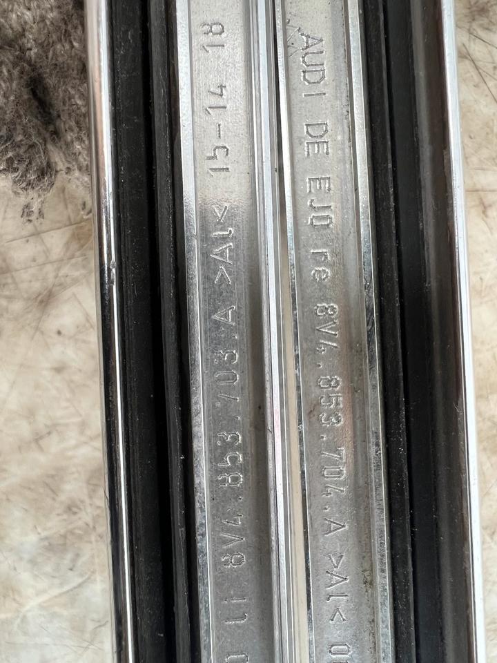 Audi A3 8V Dachfensterleisten Rechts Links 8V4853704 8V4853703 – Bild 4