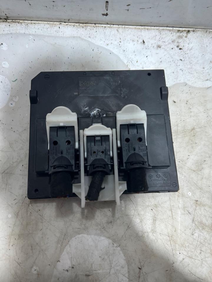 VW Golf 7 VII Bordnetz Steuergerät 5Q0937085AC – Bild 2