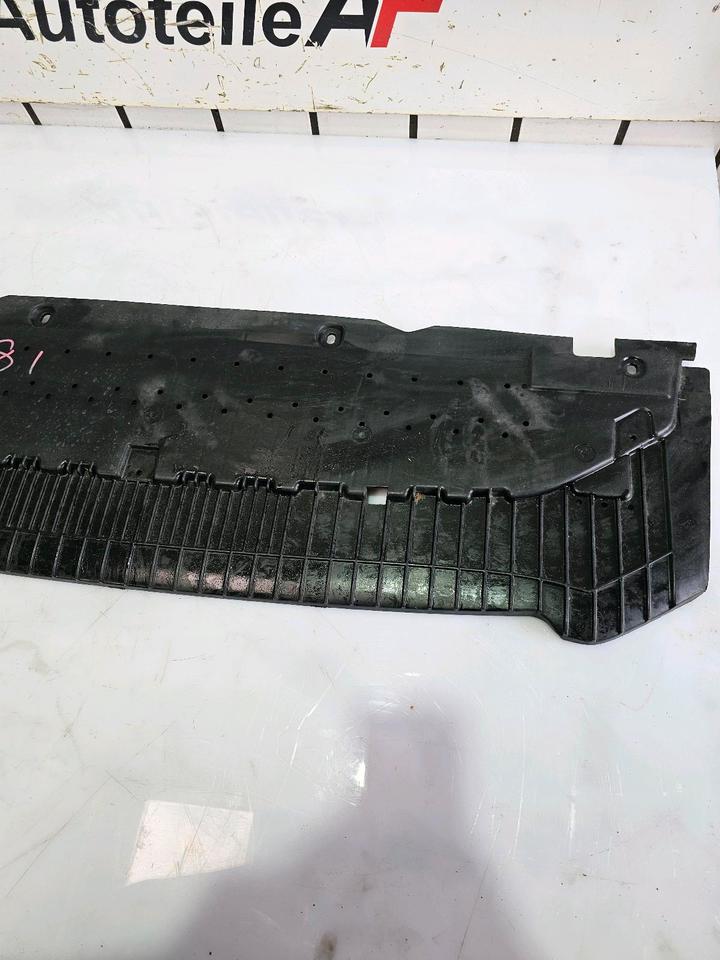 Audi A4 B8 8K Unterboden Unterfahrschutz Verkleidung 8K0807611 – Bild 6