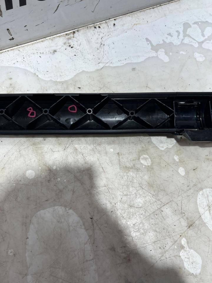 BMW 5er F10 Trägerteil ISOFIX Rücksitzpolster 9162851 – Bild 6