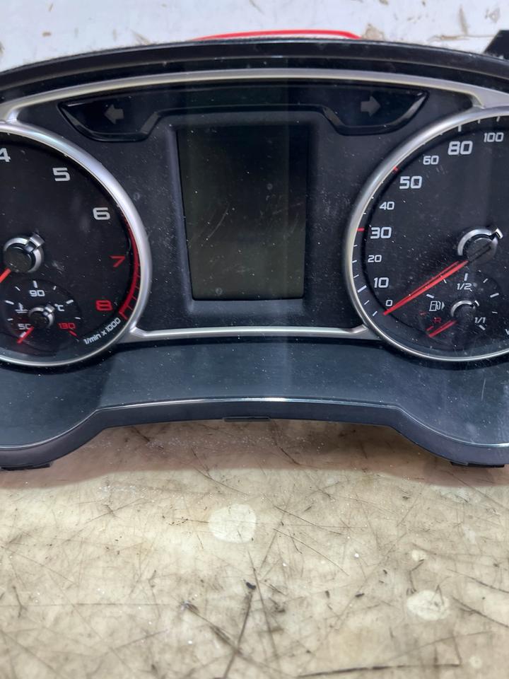 Audi A1 8X Tacho Tachometer Kombiinstrument 8X0920930C – Bild 2