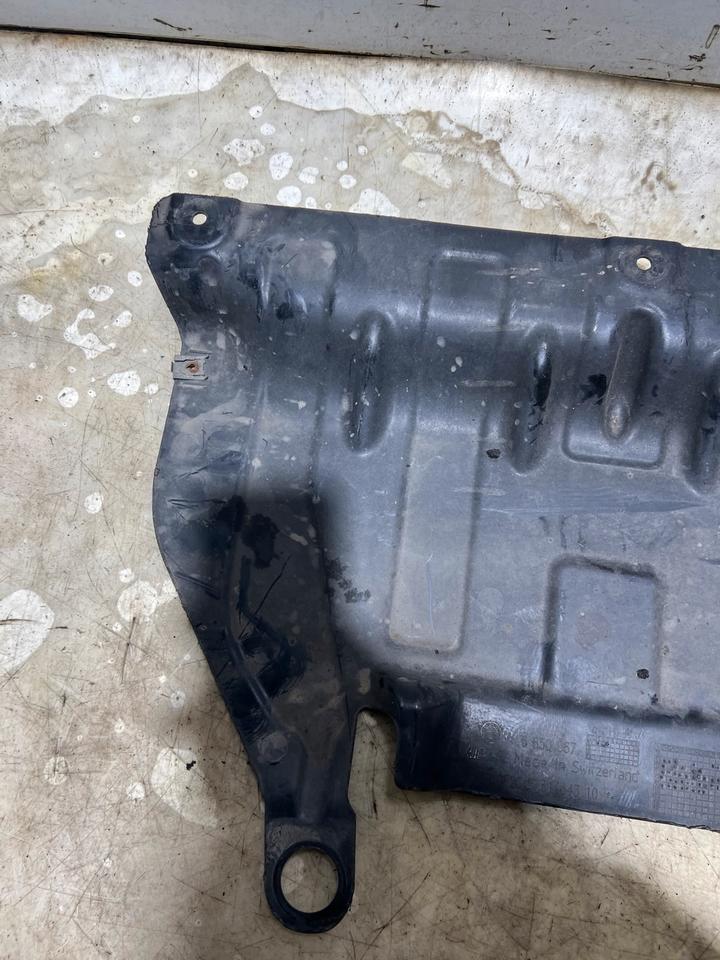 BMW 4er F32 F33 F36 Unterfahrschutz Unterbodenschutz 6850067 – Bild 4