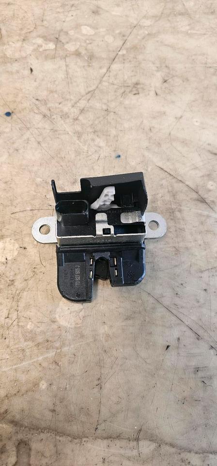 VW Touran 1T Heckklappenschloss Schloss Hinten 1T0827505J – Bild 3