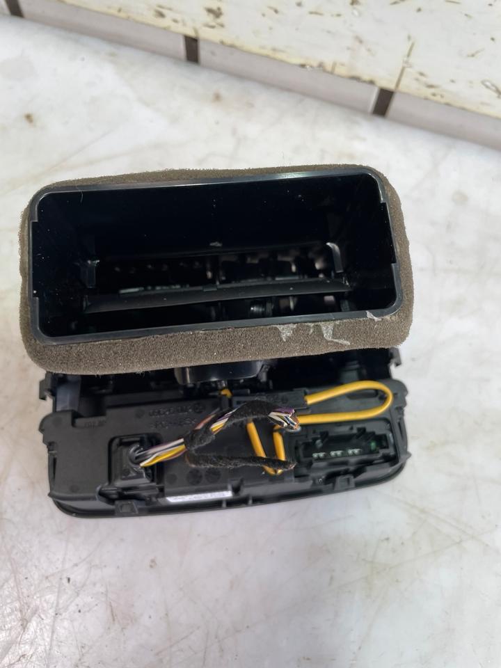 Audi A4 B9 8W Luftausströmer Lüftungsdüse Luftdüse 8W0819203 – Bild 8