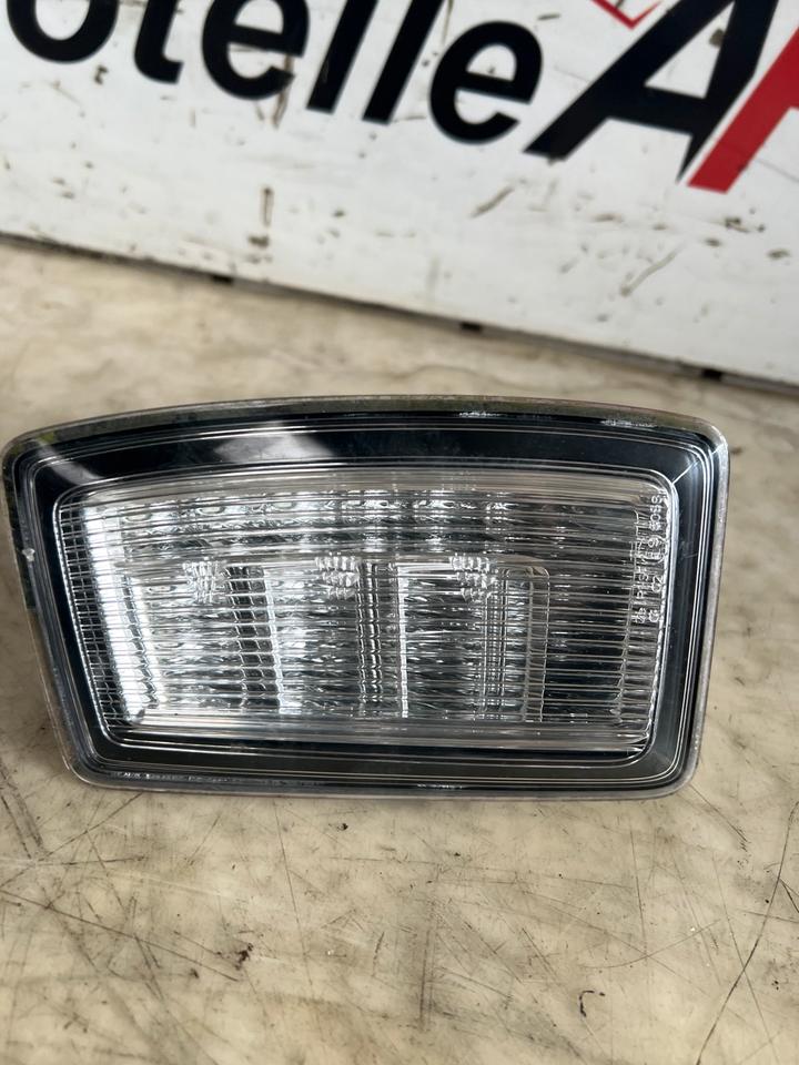 Audi A1 8X Schlussleuchte Rückleuchte Hinten 8X0945095 8X0945096 – Bild 3