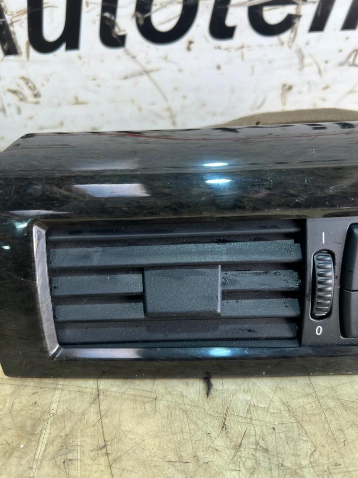 BMW 5er E60 E61 Armaturenbrett Luftdüse Frischluftgrill 6910734 – Bild 2
