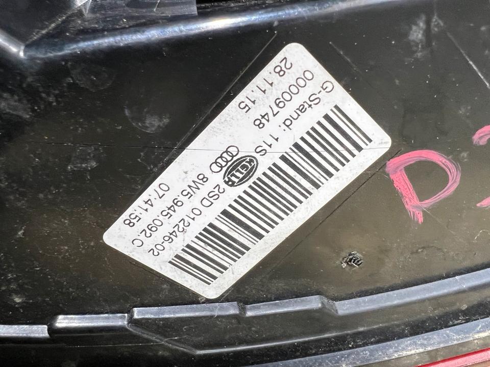 Audi A4 B9 8W Limousine Rückleuchte Heckleuchte Leuchte Hinten – Bild 8