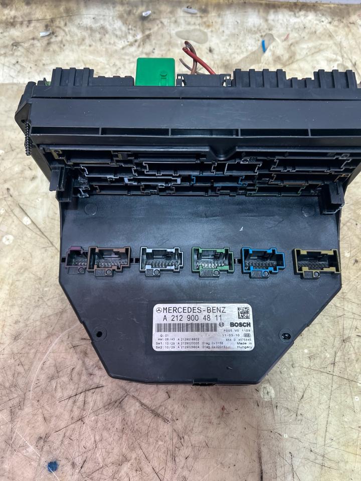 Mercedes W212 Sicherungsbox Zentralelektrik SAM A2129004811 – Bild 2