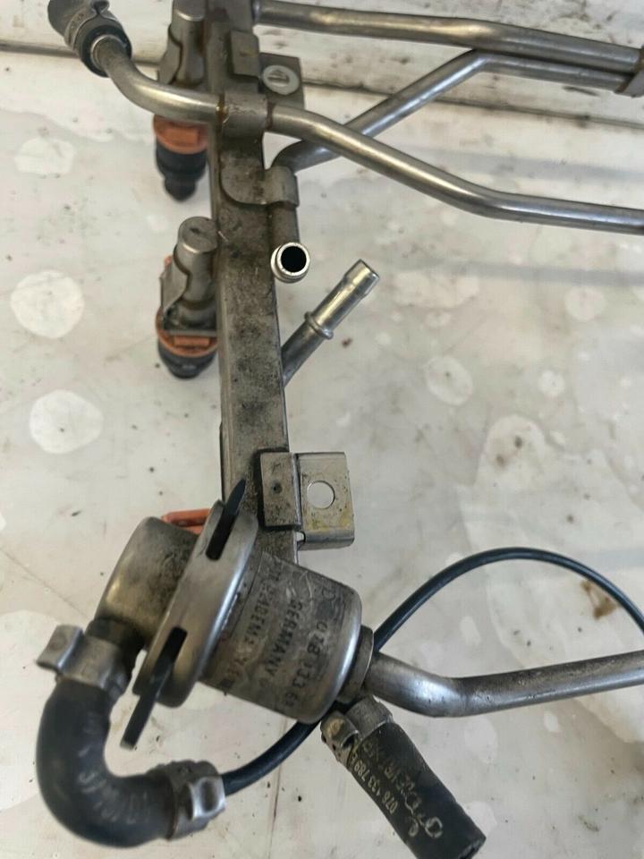 Audi S4 A6 4B 2.7 Turbo Einspritzdüse Injektor Einspritzleiste – Bild 3