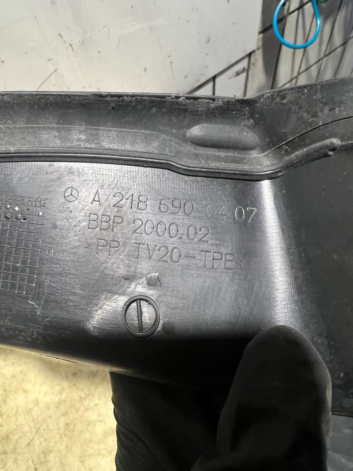 Mercedes W218 X218 Kofferraum D-Säule Verkleidung A2186900407 – Bild 7