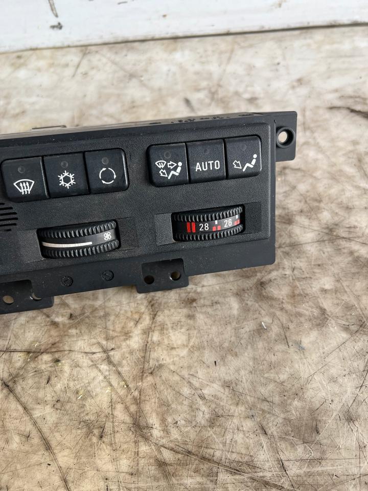 BMW 8er E31 Klimabedienteil Bedienteil Vorne – Bild 3