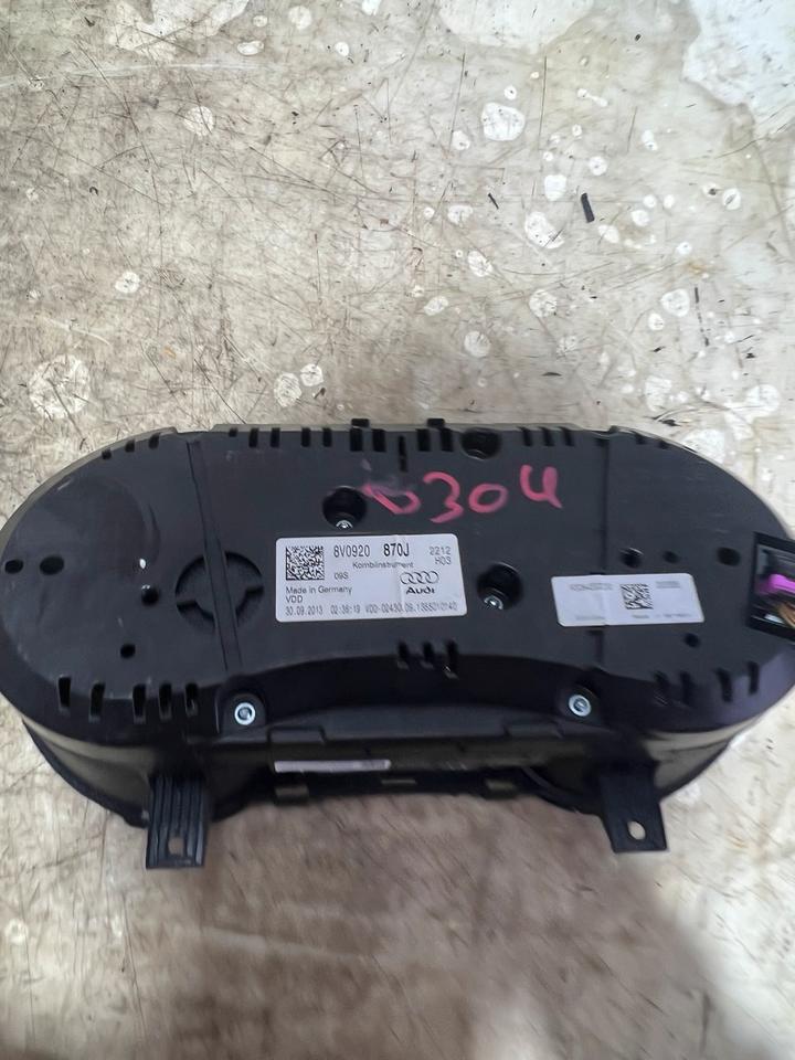 Audi A3 8V Tacho Tachometer Kombiinstrument 8V0920870J – Bild 5