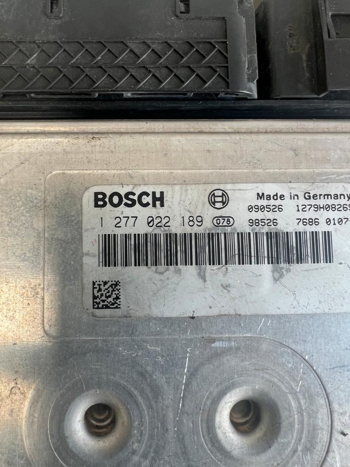 BMW 3er E90 E91 E92 E93 Motorsteuergerät Steuergerät 1277022189 – Bild 3