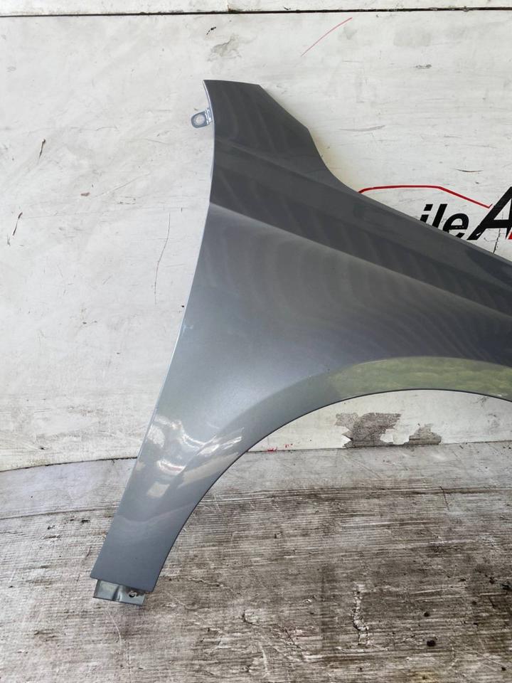 VW Passat B7 3C Kotflügel Seitenwand Vorne Rechts LC7Z – Bild 14