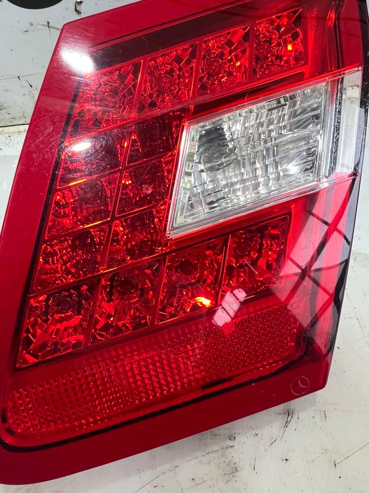 Mercedes E-Klasse W212 LED Rückleuchte Innenleuchte Rechts Links – Bild 10