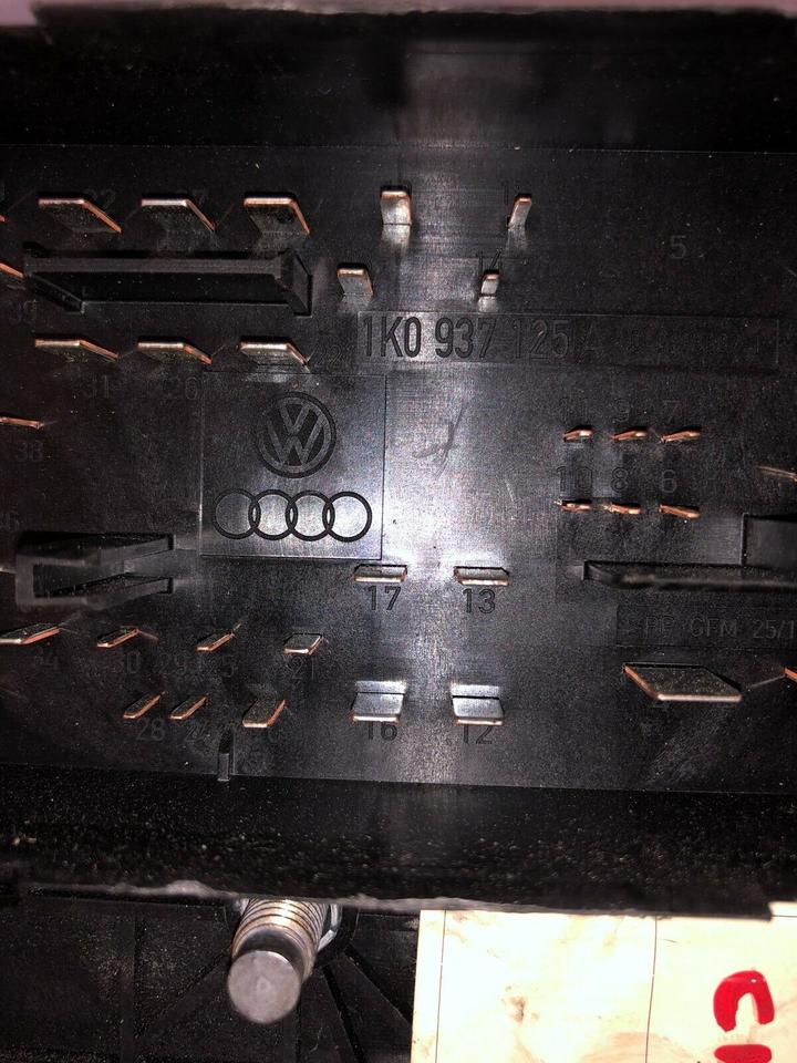 VW Golf Sicherungskasten Zusatzsicherungskasten 1K0937125A – Bild 3