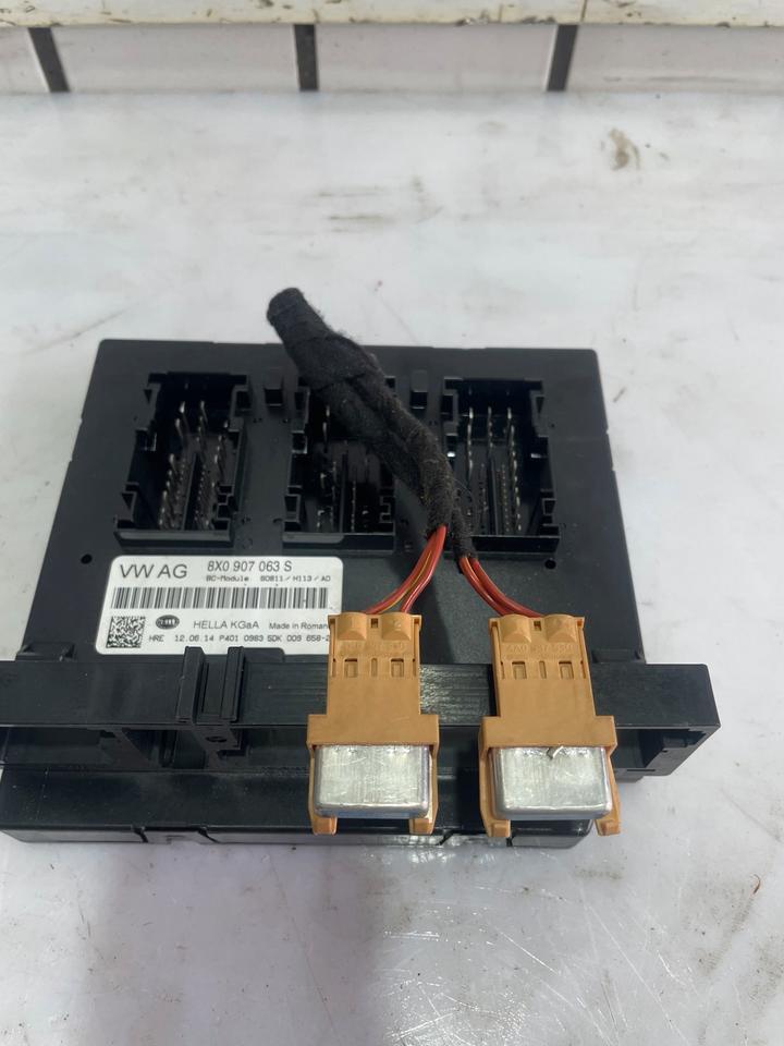 Audi Q3 8U Steuergerät Bordnetzsteuergerät 8X0907063S – Bild 2