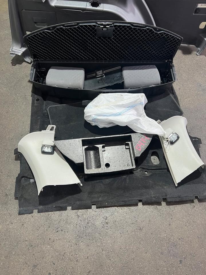 VW Touran 1T1 1T2 GP1 3.Reihe Sitzreihe Rücksitzbank Sitze Hinten – Bild 2