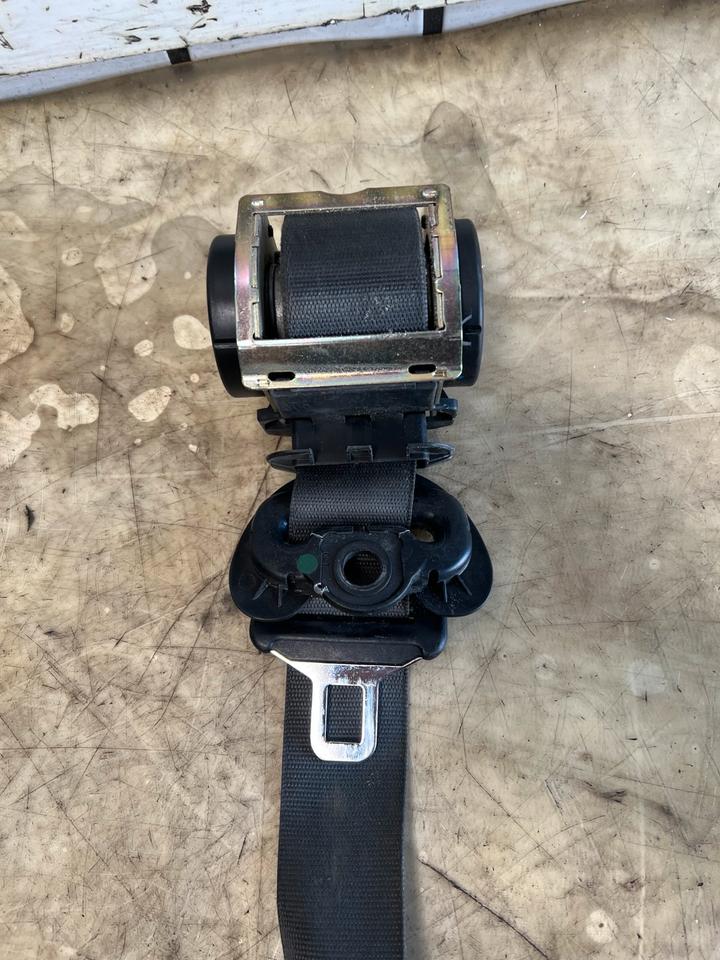 BMW 6er E63 E64 Gurt Sicherheitsgurt Vorne 602321100 602321000 – Bild 4