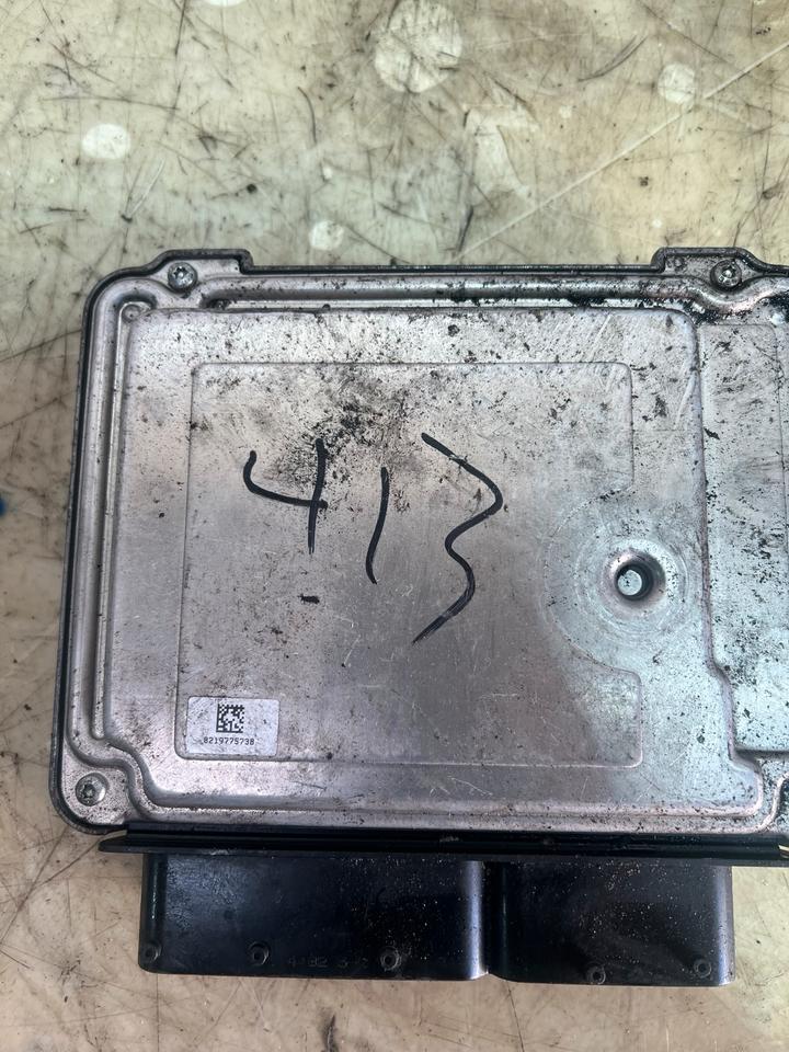 Audi A4 B8 Q3 8U 2.0 TFSI Motorsteuergerät Steuergerät 8U0907115H – Bild 4