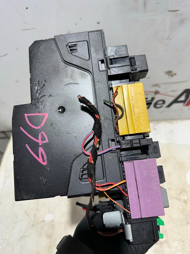 Mercedes W212 SAM Modul Sichergunskasten 2129000004 – Bild 7