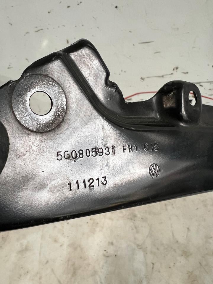VW Golf 7 VII Strebe Schlossträger Halter 5G0805931 5G0805932 – Bild 9