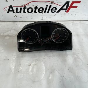 VW Tiguan 5N Tacho Tachometer Kombiinstrument 5N0920870C