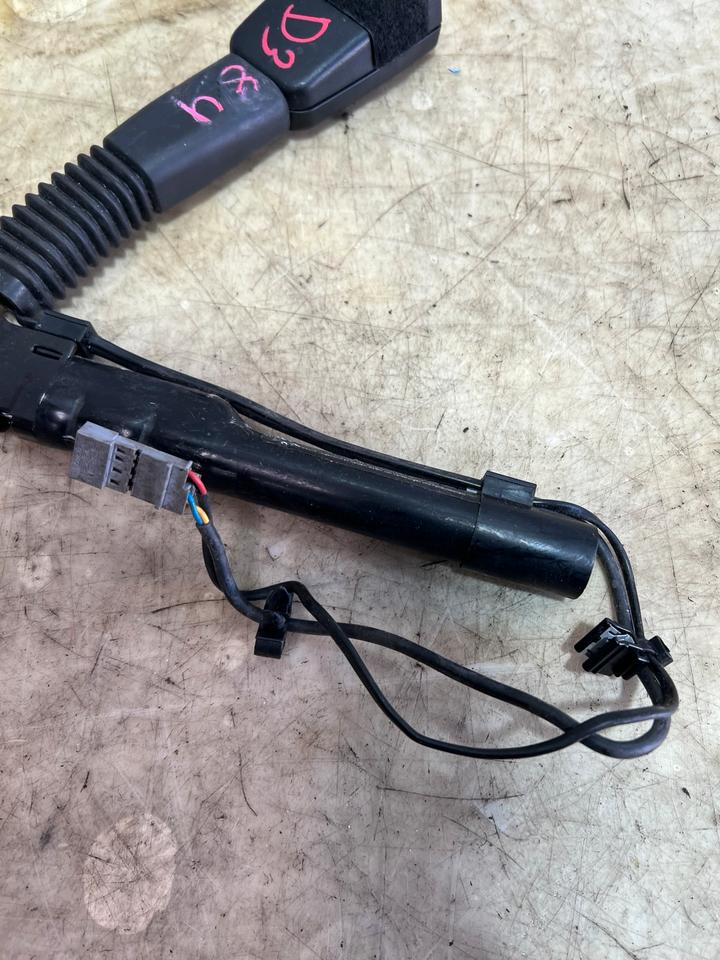 BMW E81 E87 E90 E91 Gurtschloss Gurtstraffer 7213563 7213564 – Bild 8