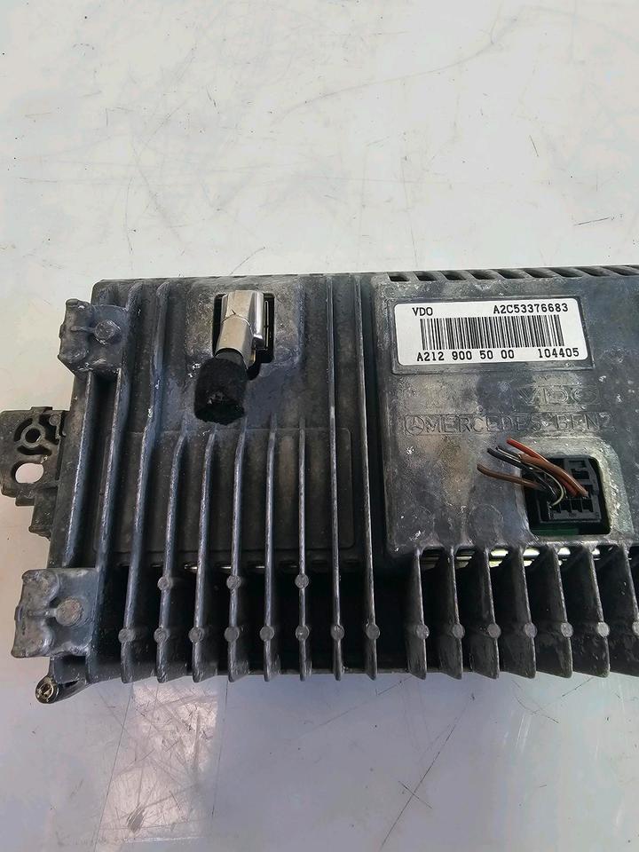 Mercedes E-Klasse W212 Display Bildschirm Navi A212900500 – Bild 4