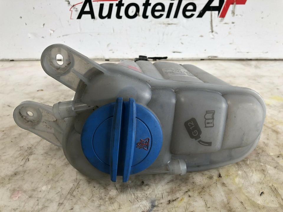 Audi A4 B8 8K Ausgleichsbehälter Kühlmittelbehälter 8K0121403 – Bild 3