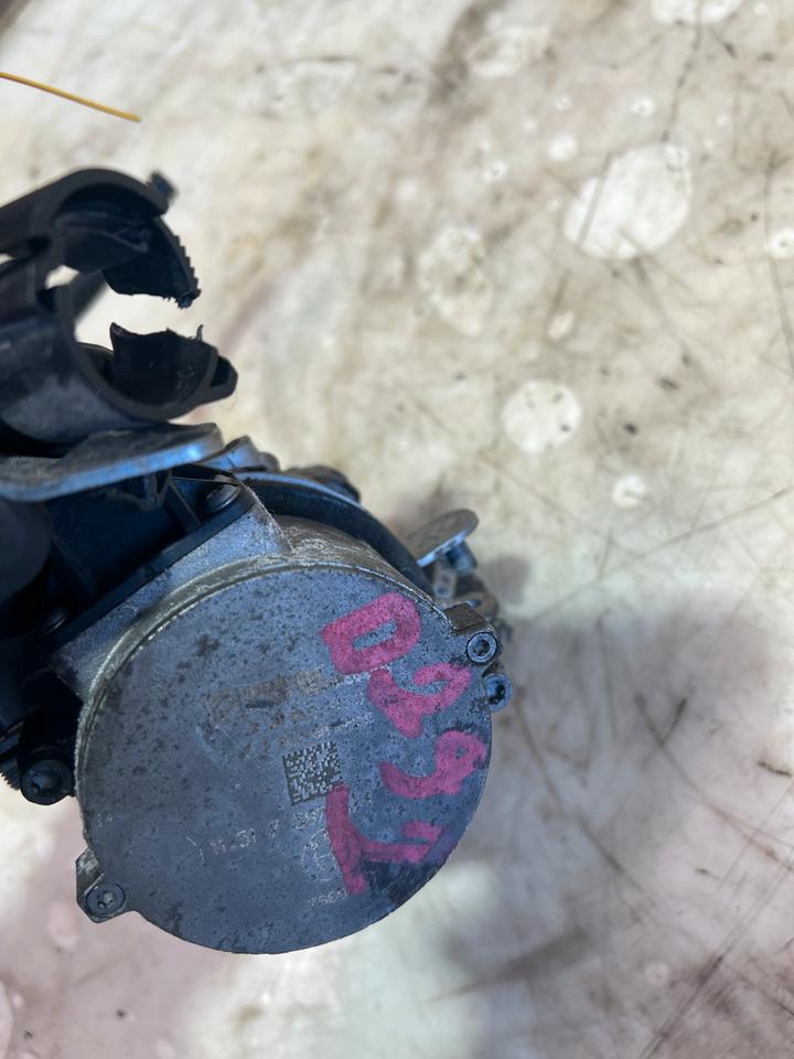 BMW 7er F01 F02 Zusatzwasserpumpe Pumpe 7615513 – Bild 10