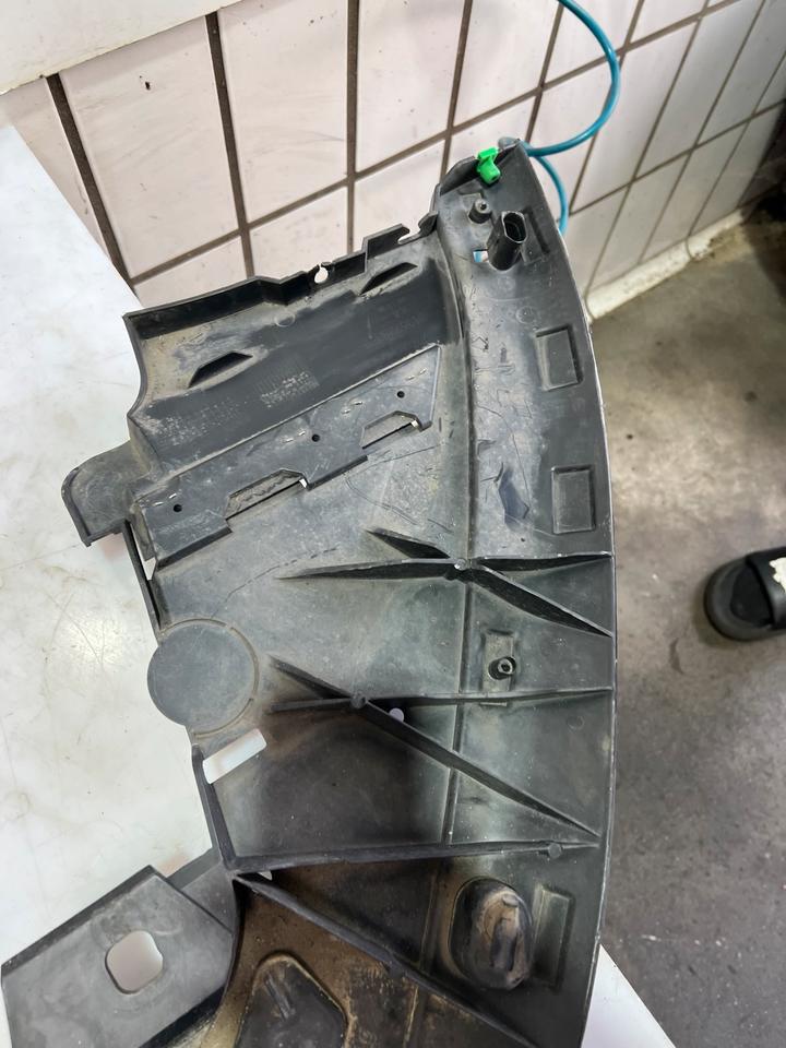 Volvo V60 S60 Stoßstange Träger Halter Aufnahme Vorne 31352298 – Bild 4