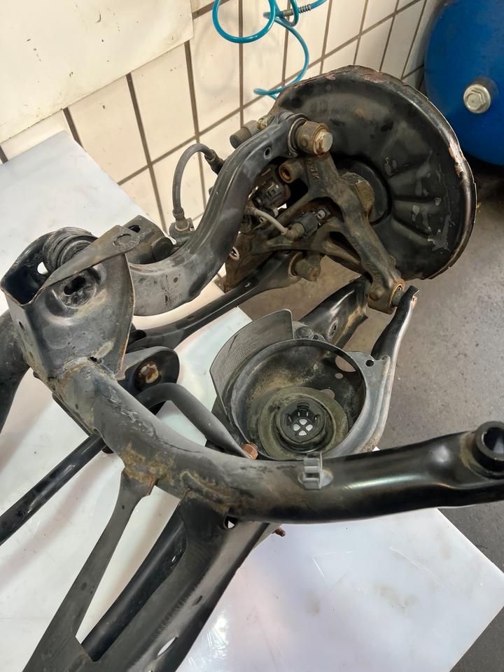 VW Audi Golf 7 VII A3 8V Hinterachse Achse Träger Hinten Komplett – Bild 12