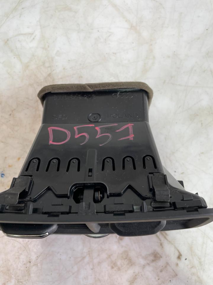 Audi A4 B9 8W Luftausströmer Lüftungsdüse Luftdüse 8W0819203 – Bild 6