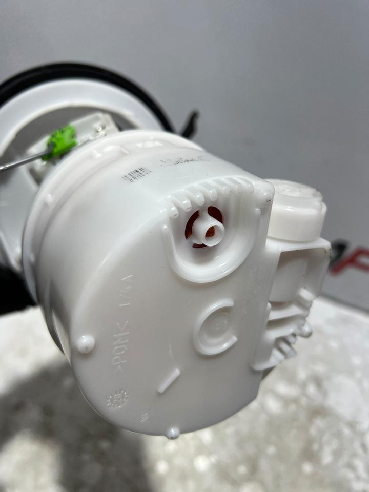 Opel Corsa F 1.2 Benzinpumpe Kraftstoffpumpe 9842578680 – Bild 8