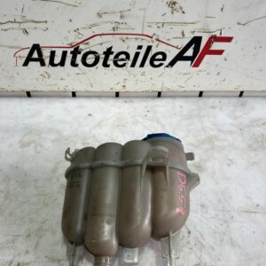Audi A4 B9 8W Kühlmittel Behälter Ausgleichsbehälter 8W0121405E