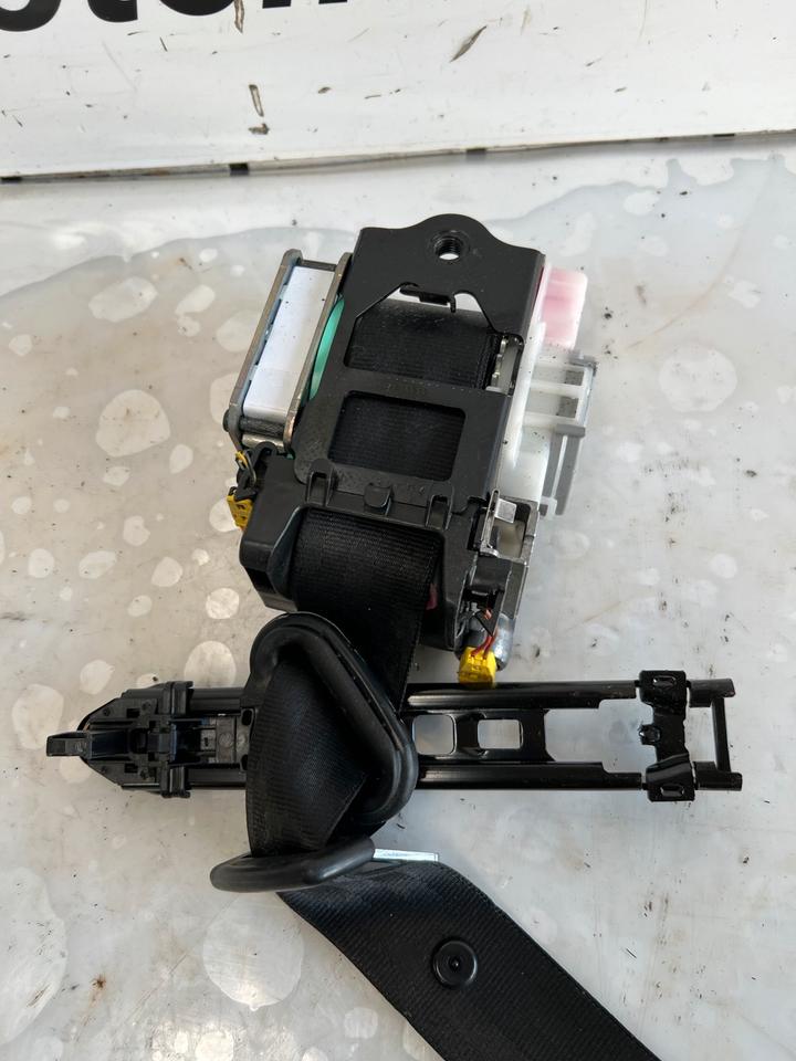 Audi A4 B8 8K Gurt Vorne 8K1857706 8K1857705 – Bild 11