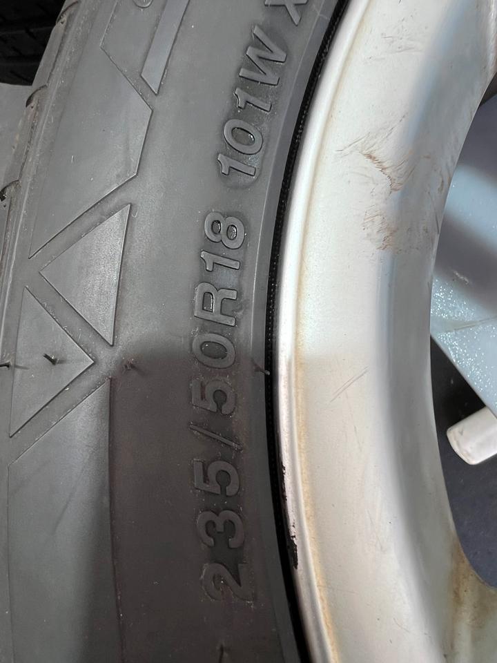 Audi Q3 8U 235/50R18 18 Zoll Reifen Felgen 8U0601025AA – Bild 4