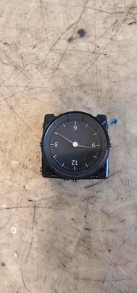 VW Passat B8 3G Armaturenbrettuhr Uhr 3G0919204C – Bild 2